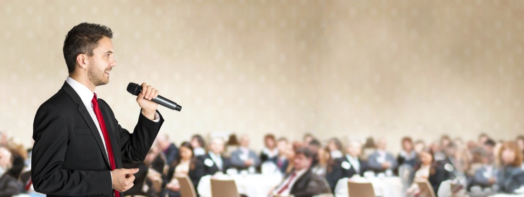 man-public-speaking-1024×385